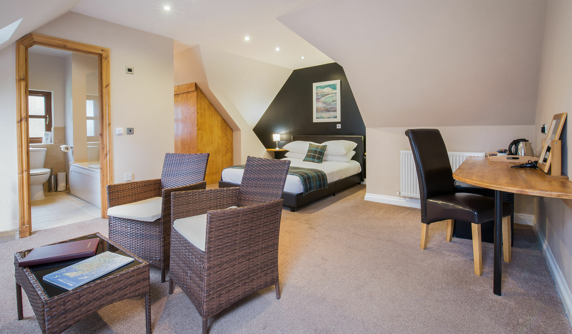 Greshornish Redwood House B&B 외부 사진